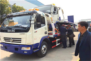 金山区汽车道路救援拖车价格